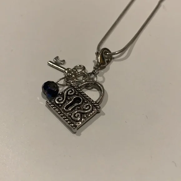 3/$10 🎁 Locket and Key Necklace With Blue “Gem” - Picture 2 of 3